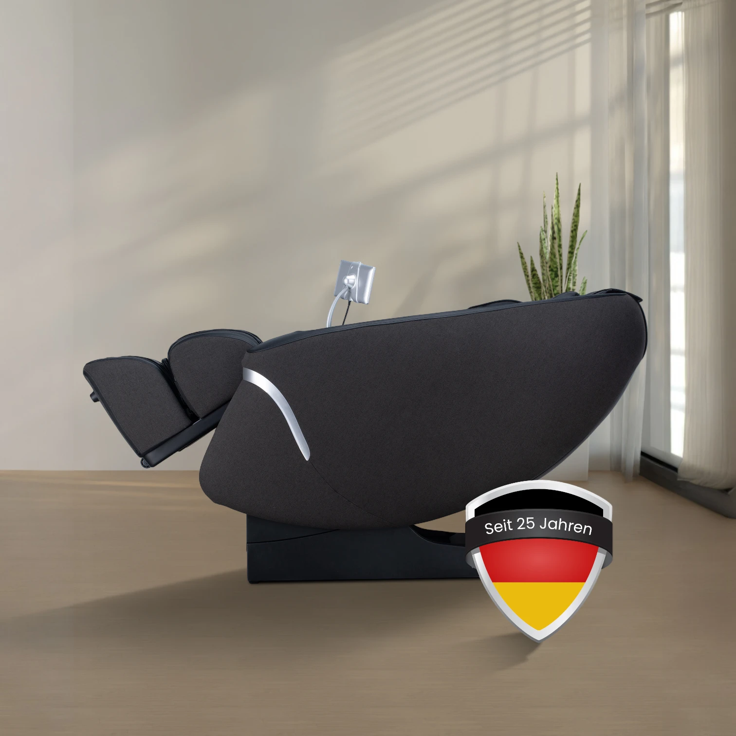 Massagesessel MAXXCARE® in schwarz-grau mit extrabreiter Sitzfläche (Modell 2026)