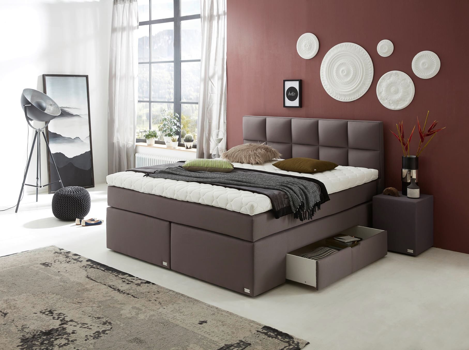 Boxspringbett 180x200 mit Bettkasten - Luxuriöser Schlafkomfort trifft praktischen Stauraum